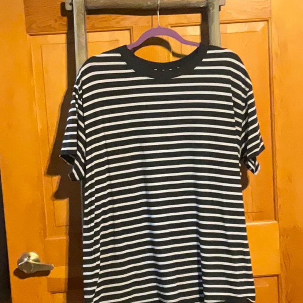 Lululemon top